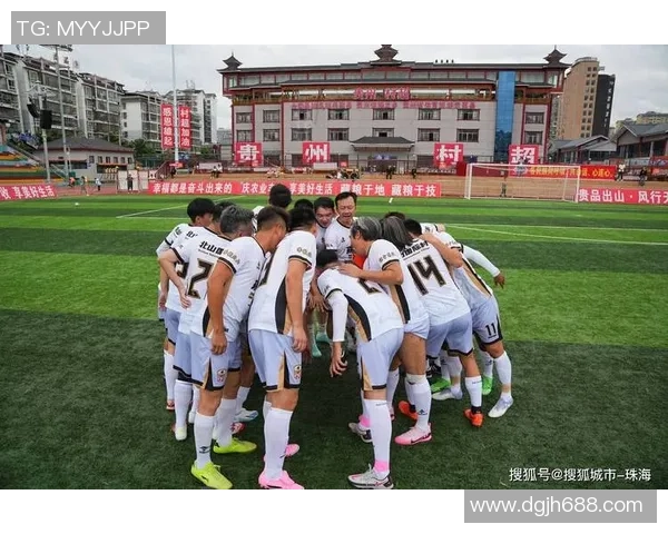 如何前往足球场观看球星比赛并享受现场激情与氛围